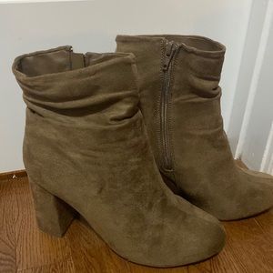 NEVER WORN-Bonnibel Camel Faux Suede Scrunch Boot